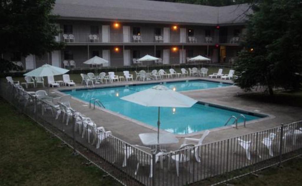 The Stone Gate Resort Lake George Exterior foto